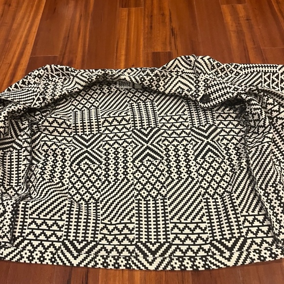 Chicos Vintage Geometric Jacket Black White Thick Fabric Long Sleeve Blazer 0 S‎ - Picture 8 of 8